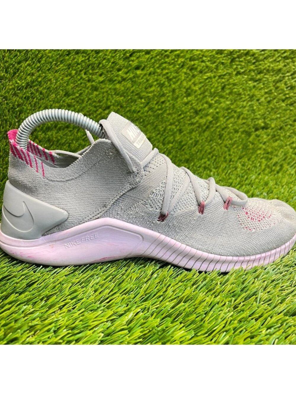 Nike Free TR Flyknit 3 Amp Womens Size 8.5 Gray Walking Running Shoes Sneakers